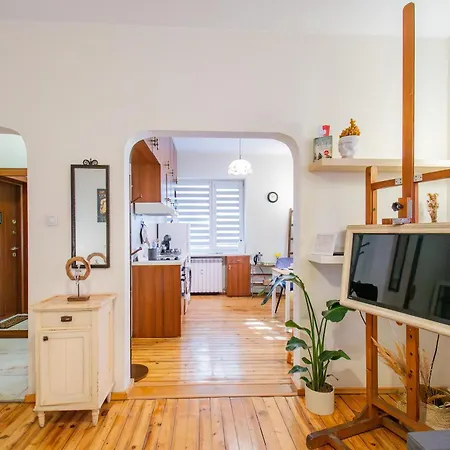 Downtown By Living Apartment *