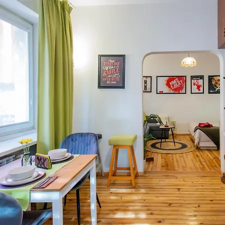Downtown By Living Apartment