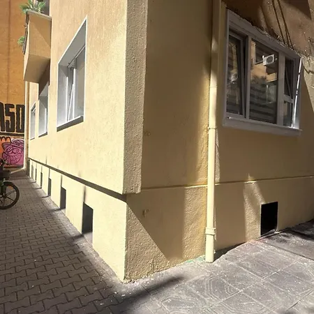 Downtown By Living Apartment *